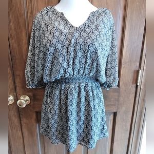 Express Sz XS Black & Tan Dress W 11 L 15 P2P 16 Sew In Slip